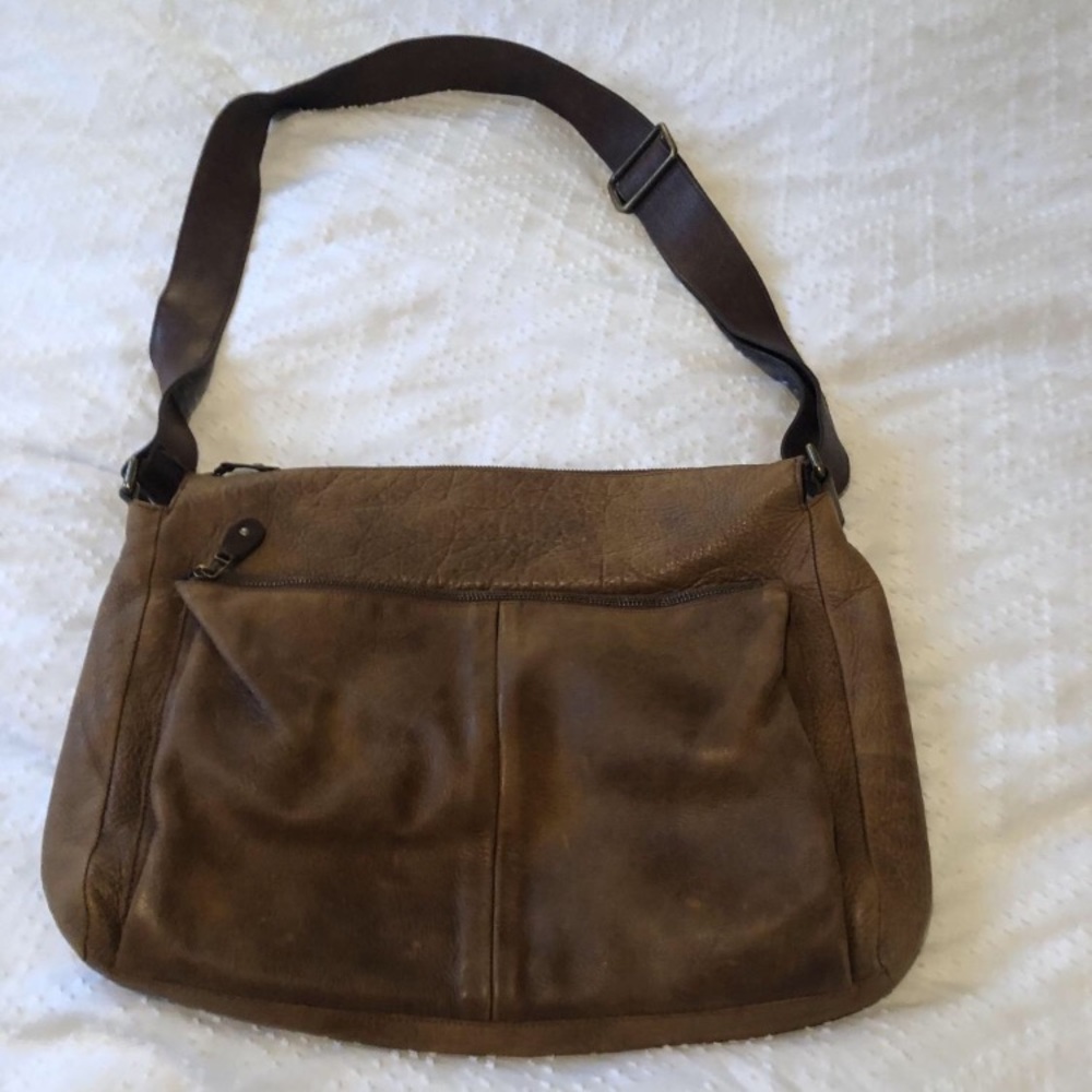 Roots messenger bag